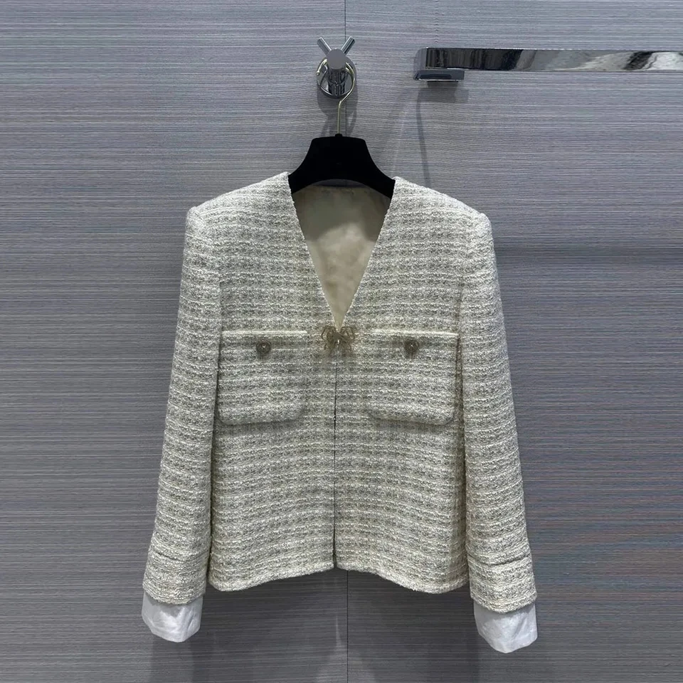 Fashion Beige Plaid Woven Tweed Jacket Women V-neck Diamonds Butterfly Brooch ong Sleeve Pockets Sweet Vintage Slim Coat