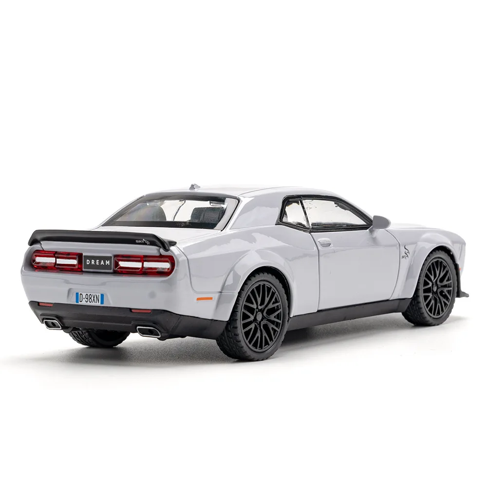 Muscle car Hellcat 1 to 32 four-door (boxed) simulation alloy sports car model ornaments gift collection toy car model