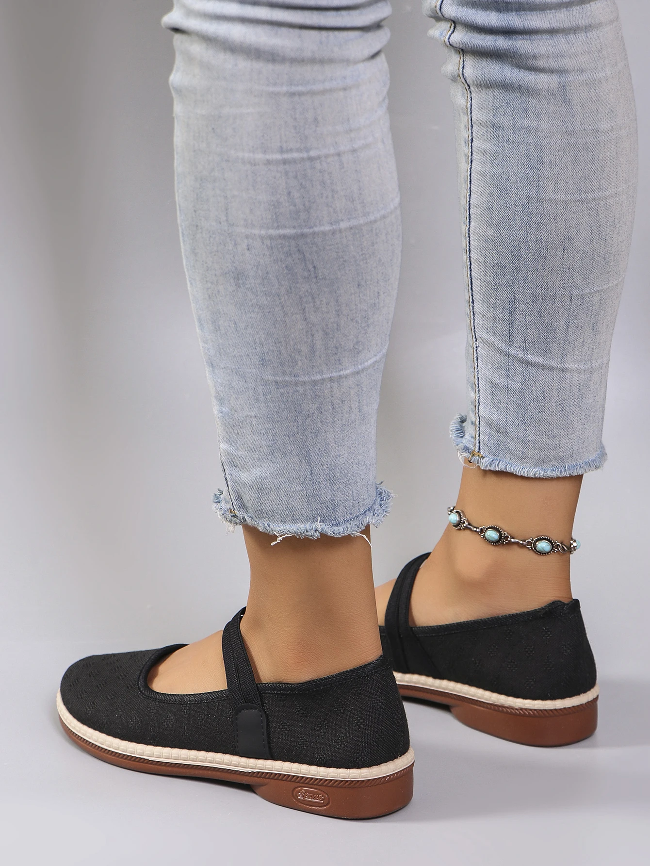 Spring New Women\'s Casual Sports Shoes Comfortable, Breathable, Lightweight, Wear resistant Lazy Shoes, Soft soled Flat Shoes