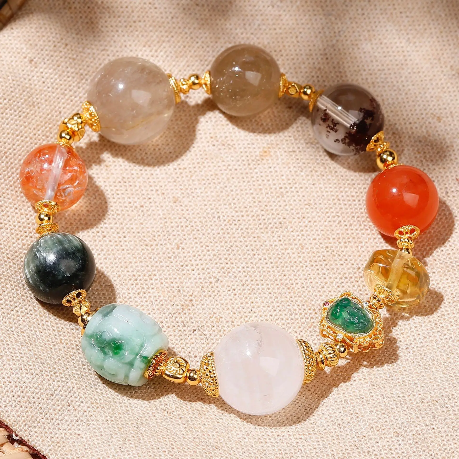 سوار كريستال طبيعي متعدد الأحجار الكريمة، شبح أخضر Nanhong Jadeite Pi Xiu 925 فضي، هدية مجوهرات من الأحجار الكريمة على شكل زهرة