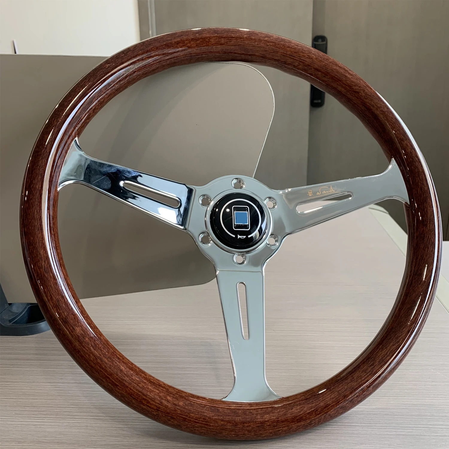 

Tiypeor New Universal 13inch classic Racing Sports Steering Wheel ABS