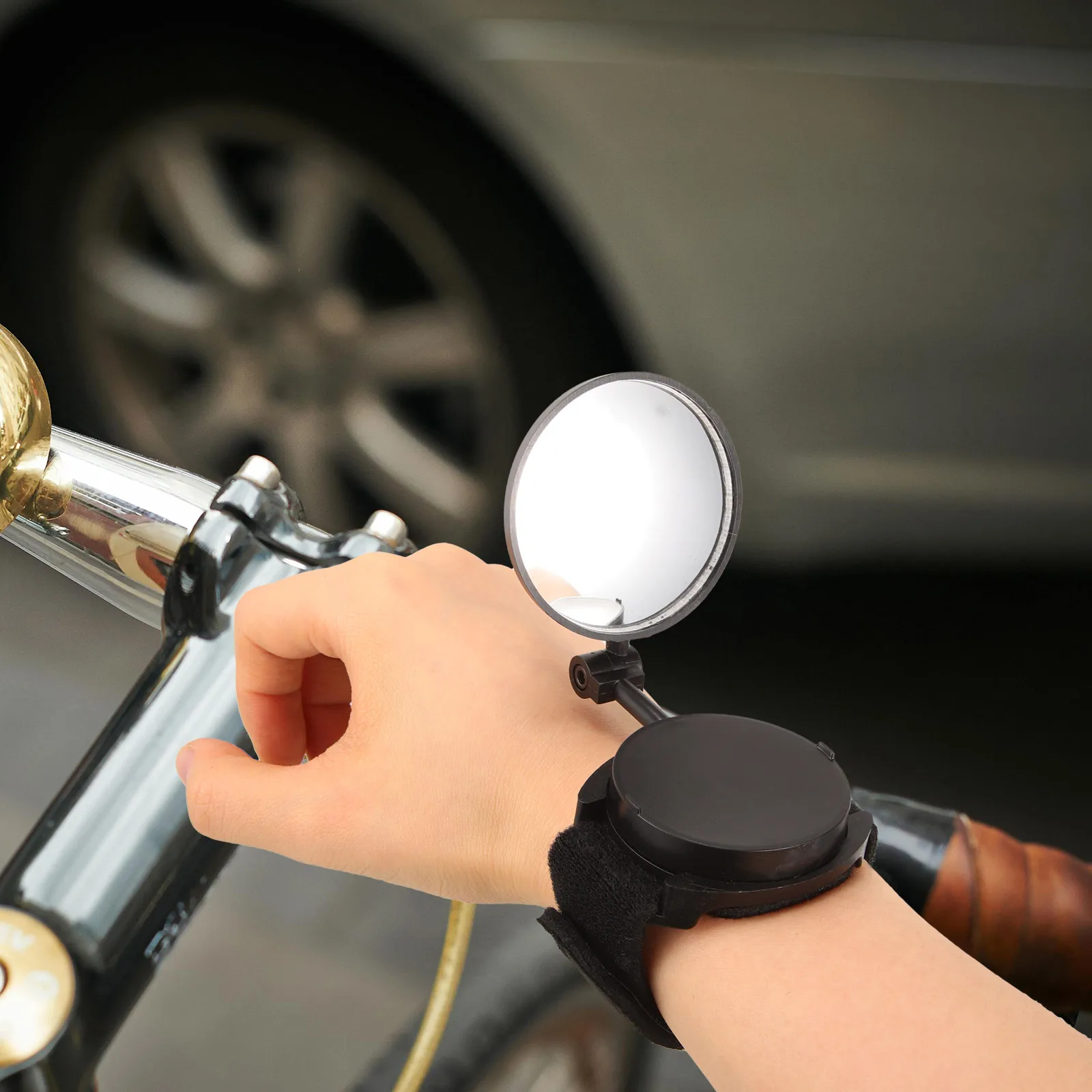 

Wrist Rearview 360 Bike Rear View Mirror Degree Rotatable Bike Mirrors Cycling Accessories for Mountain Bikes Safety Gear