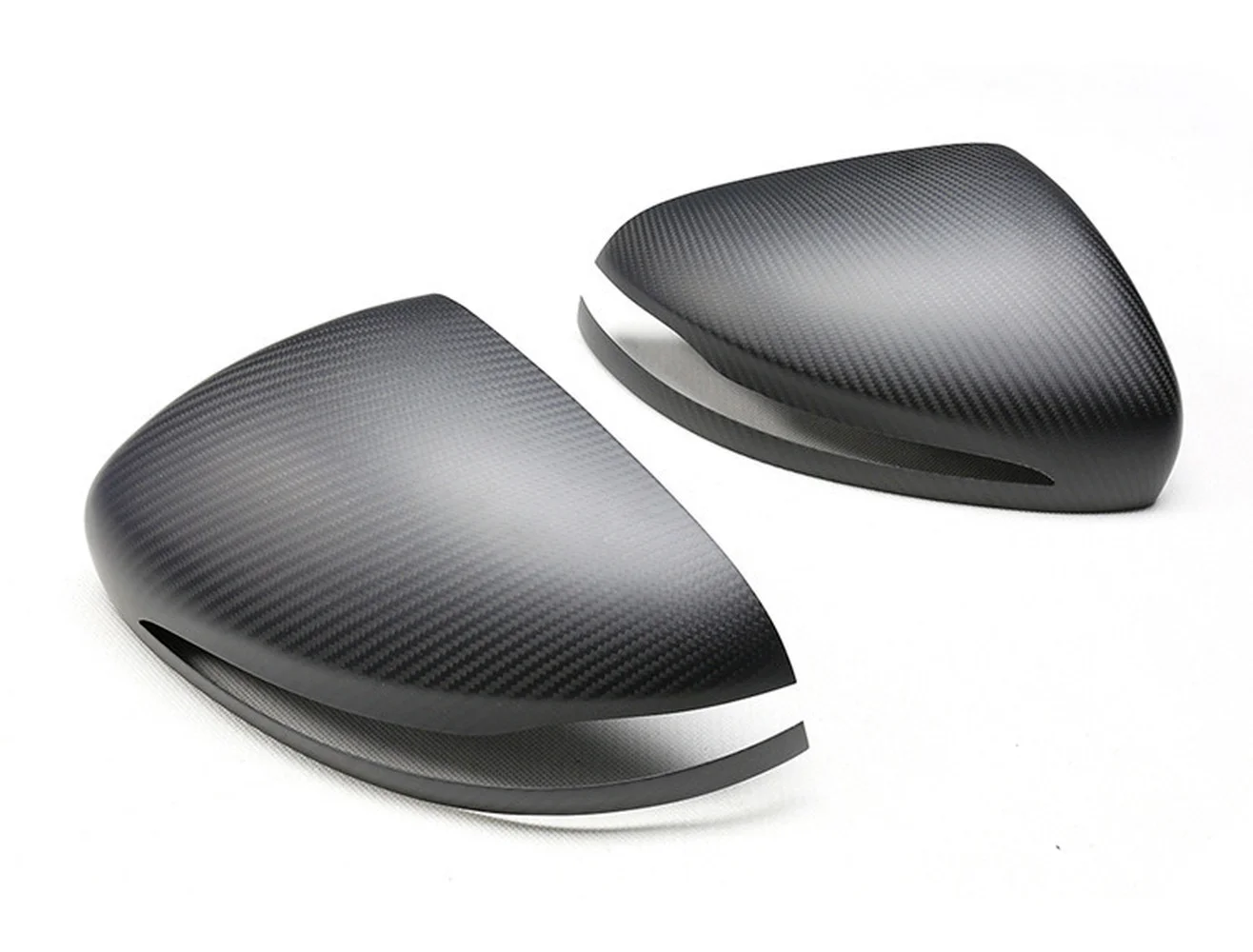 

Suitable for Mercedes-Benz B C E S CLS GLA/B/C series W205/213 dry carbon fiber rearview mirror housing cover