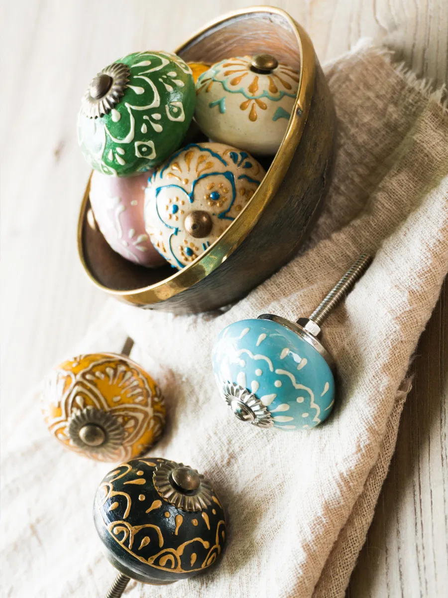 American-style high-grade antique drawer cupboard door wardrobe retro hand-painted ceramic small handle French hardware handle