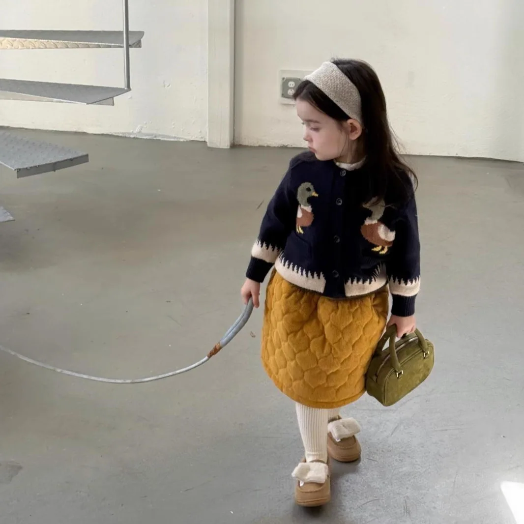 

Knitted Cardigan Jacket Coat Skirt Suit Kids Set Childrens Winter Sweater Casual 2025 New Korean Version Cartoon Duck Cute