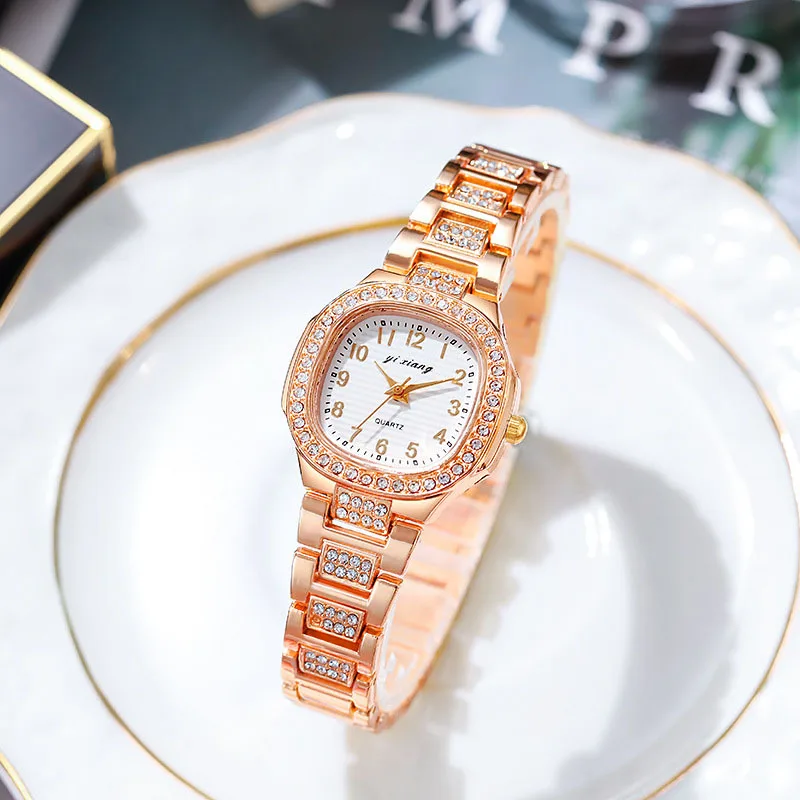 Nieuwe Mode Vrouwen Horloges Casual Vrouwen Polshorloges Strass Dames Quartz Horloge Compact Elegant Eenvoudige Dame Klok Reloj Mujer