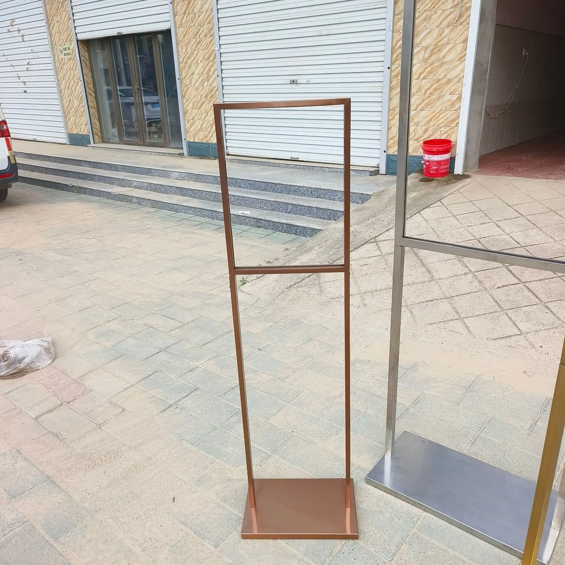Billboard vertical display stand shopping mall vertical sign pop sign recruitment poster stand double pole vertical sign water s