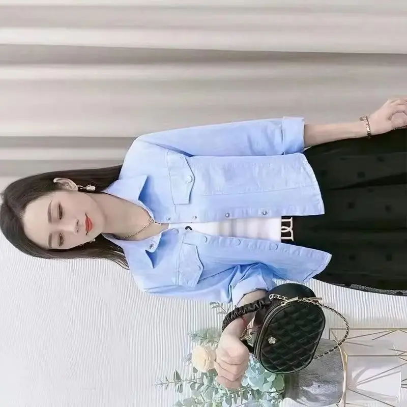 

2026 Новое весенне-осеннее короткое пальто, женская корейская версия, свободная тонкая повседневная тонкая куртка-рубашка, модный дизайн, женская верхняя одежда, топ