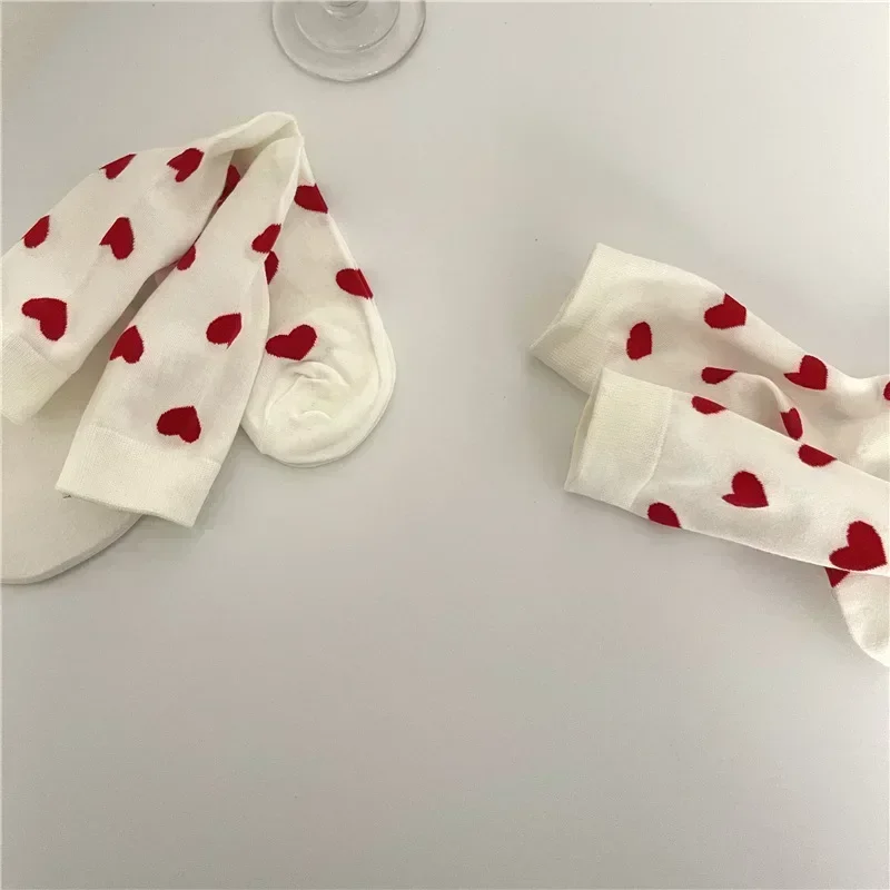 Funny Loving Red Heart Pattern Cotton Men Women Crew Sock Street Tide Crew Socks Gift Men Husband Cute Socks Novelty Funky