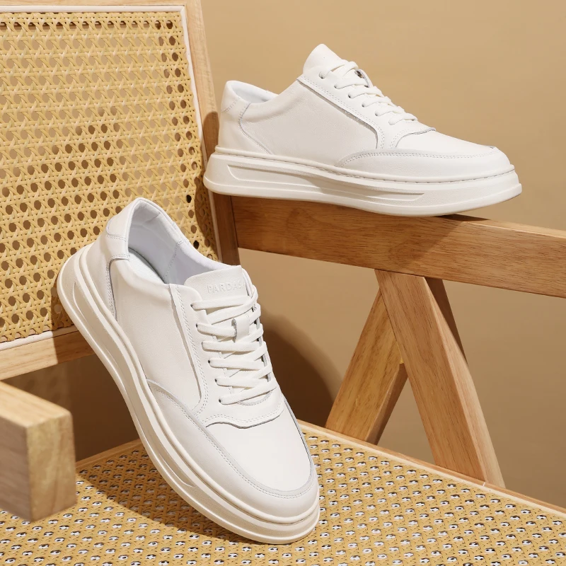 

New Men's Low cut Versatile Trendy Solid Color Lightweight Sports and Leisure Shoes 250231