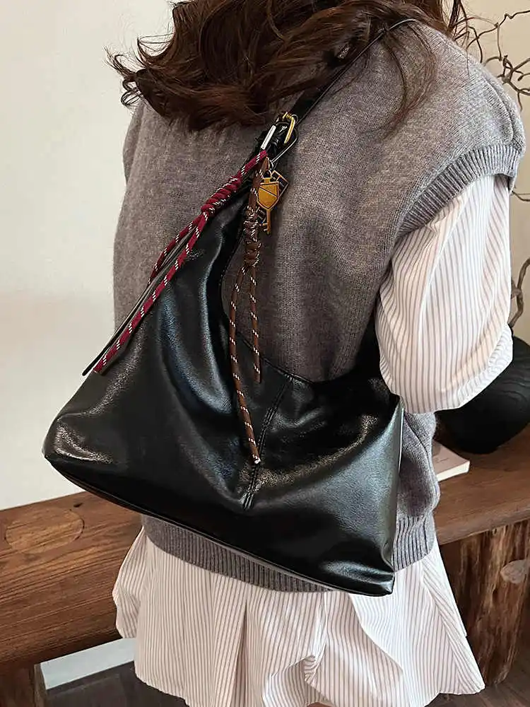 Vintage Burgundy Women Shoulder Bags 2024 New PU Leather Lady Commuter Dumpling Bag Lady Daily Out Casual Handbags