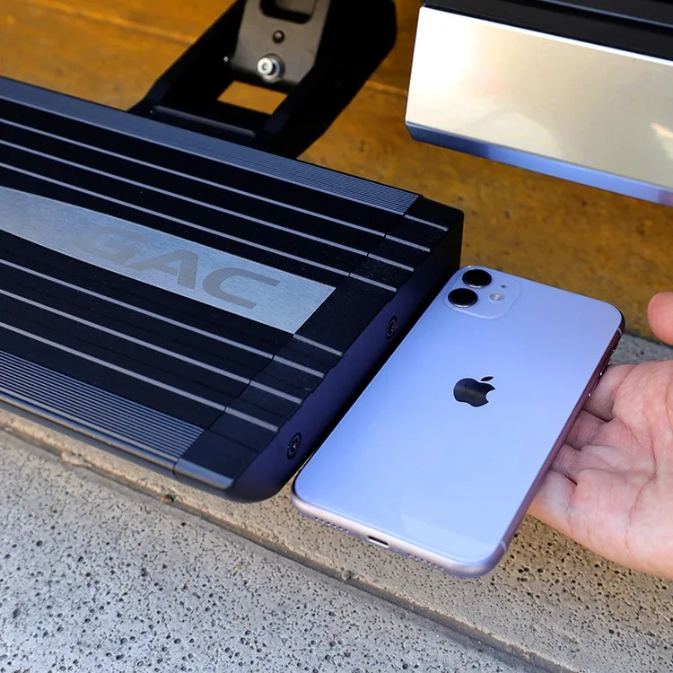 

Motor Has Installed a Brand New M8 Electric Pedal