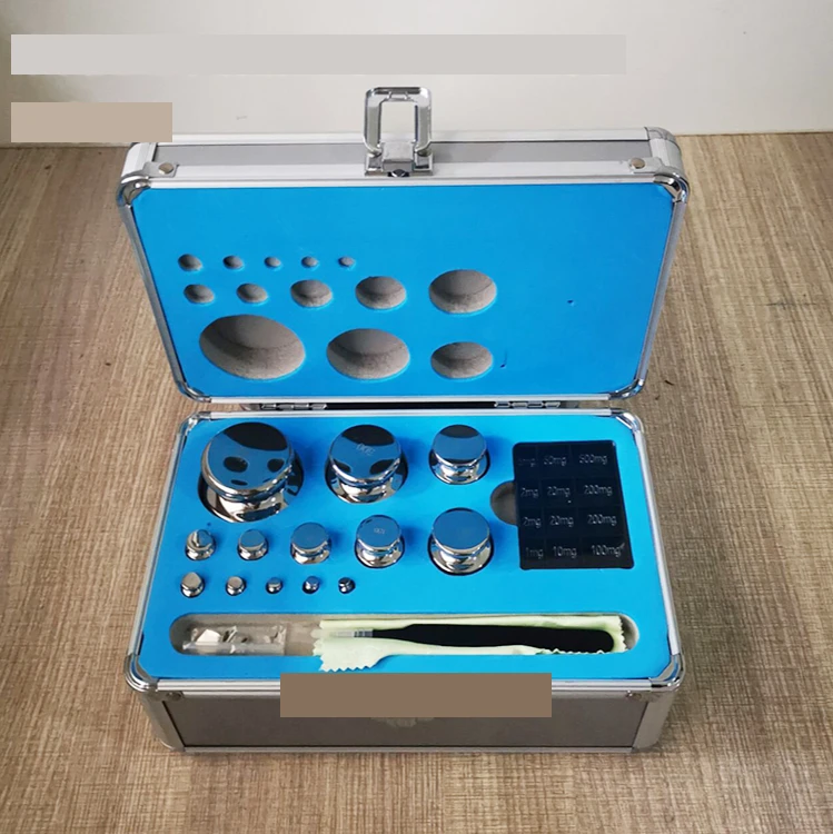 F1 فئة 1 كجم - 1 ملجم كثافة الفولاذ المقاوم للصدأ 7.9 جم / سم 3 أوزان معايرة الوزن المضاد