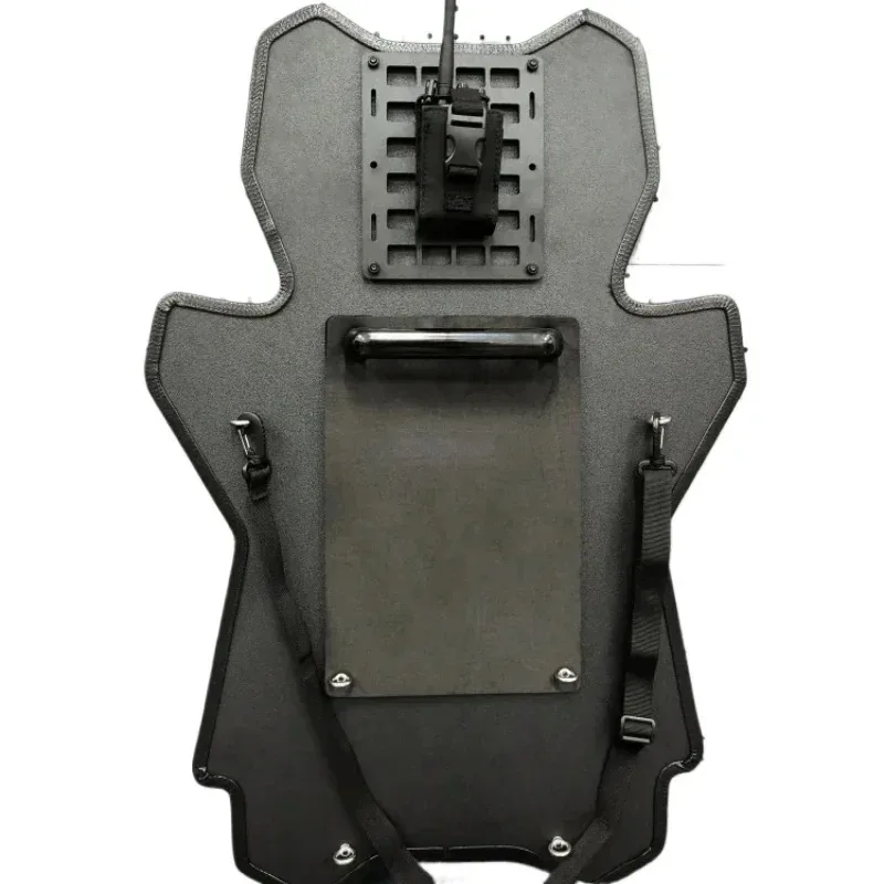 18 درع مشترك مضاد للرصاص، درع القطط، لعبة المناورات، شغب U، الدعائم التالية، نموذج كوس