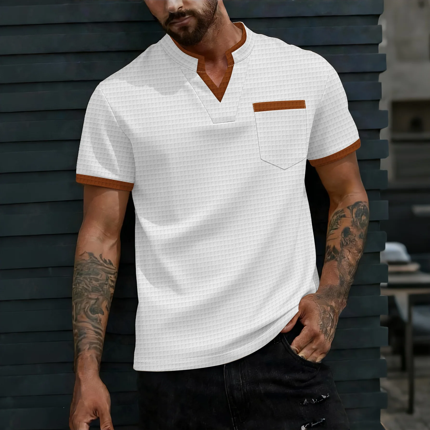 

New men's breathable casual T-shirt with checkered fabric, color-matched V-neck short sleeves, fashionable and versatile pocket