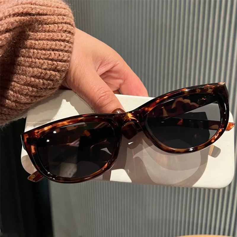 جديد إمرأة نظارات الموضة أنيق العلامة التجارية مصمم نظارات شمسية بريق إطار مربع ظلال لطيف كلاسيكي UV400 Oculos دي سول