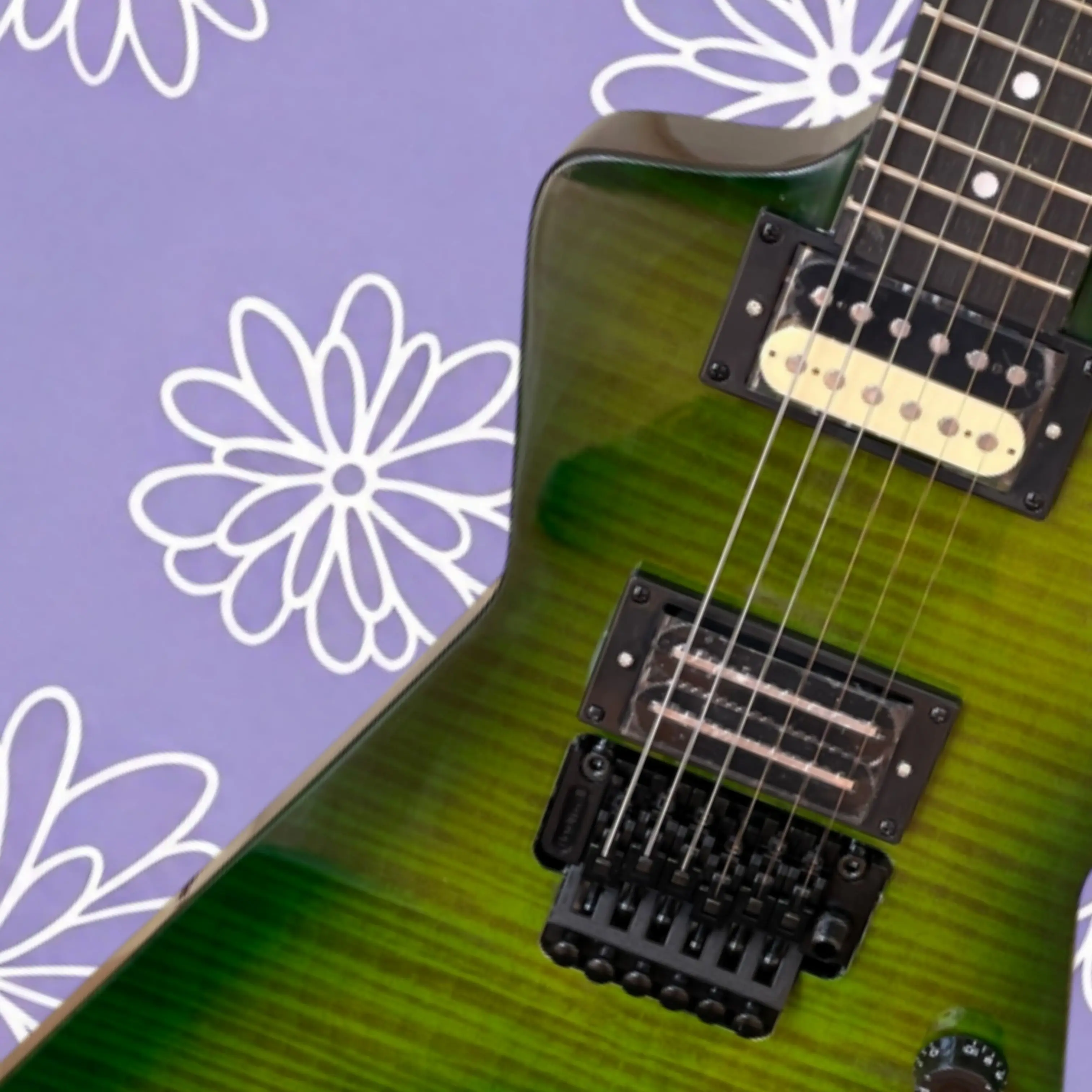 Green Tiger Flame 6-String Angular Electric Guitar, Mahogany Body, Vivid Color Guitars, Thick & Punchy Tone Guitarra