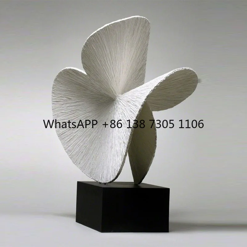 

Nordic light luxury creative ginkgo biloba model living room TV cabinet decorative ornament high-end niche home