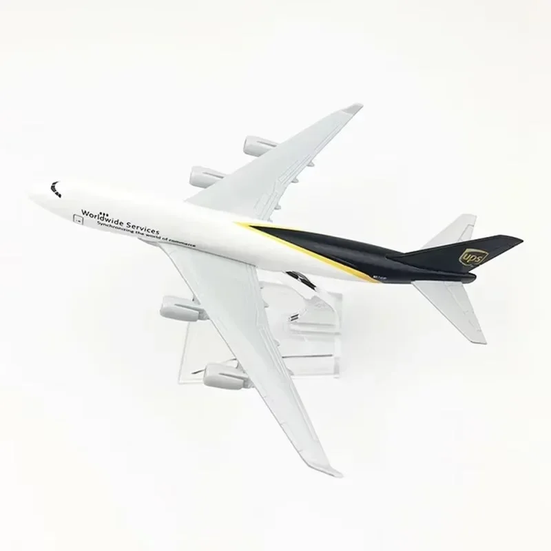 

16 см 747 B747 Ups Airlines Модель самолета Модель игрушки из сплава металла Игрушки и хобби Литые под давлением самолеты Строительный комплект с ребенком