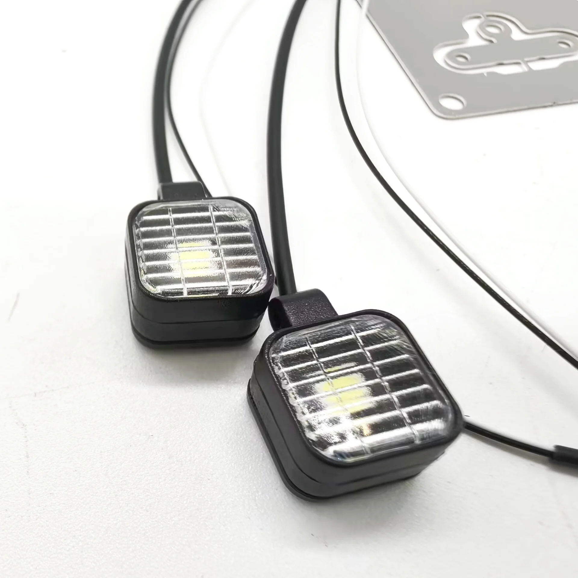 

RC 1/14 Square Light Spotlight Equipment Rack Lighting for Tamiya Dump Truck for SCANIA Actros MAN TGX Truck Tipper DIY Parts