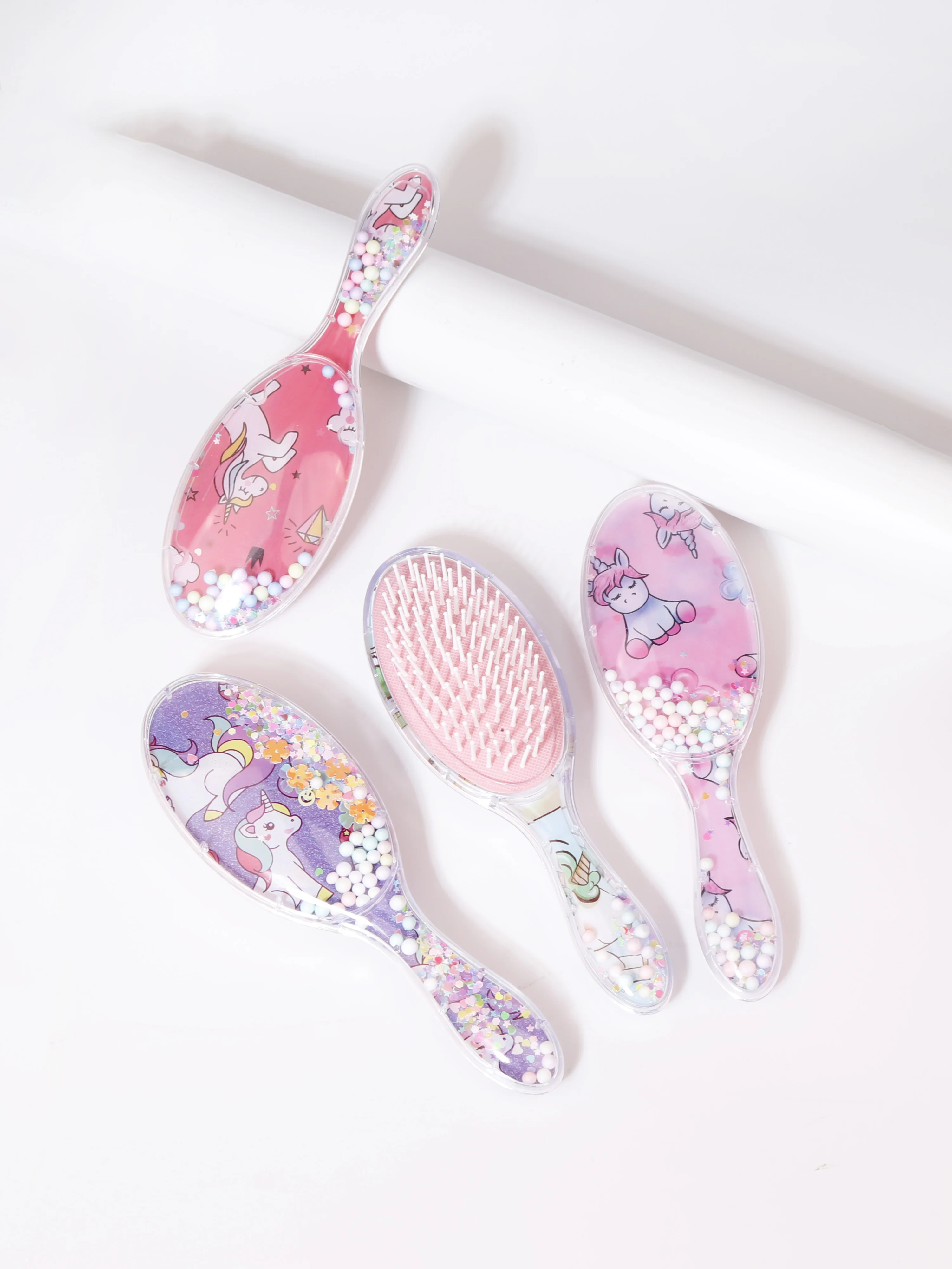 

1 шт. Милая мультяшная спутанная щетка для волос, подходит для женщин и девочек, Массажная щетка для головы, подходит для всех видов волос