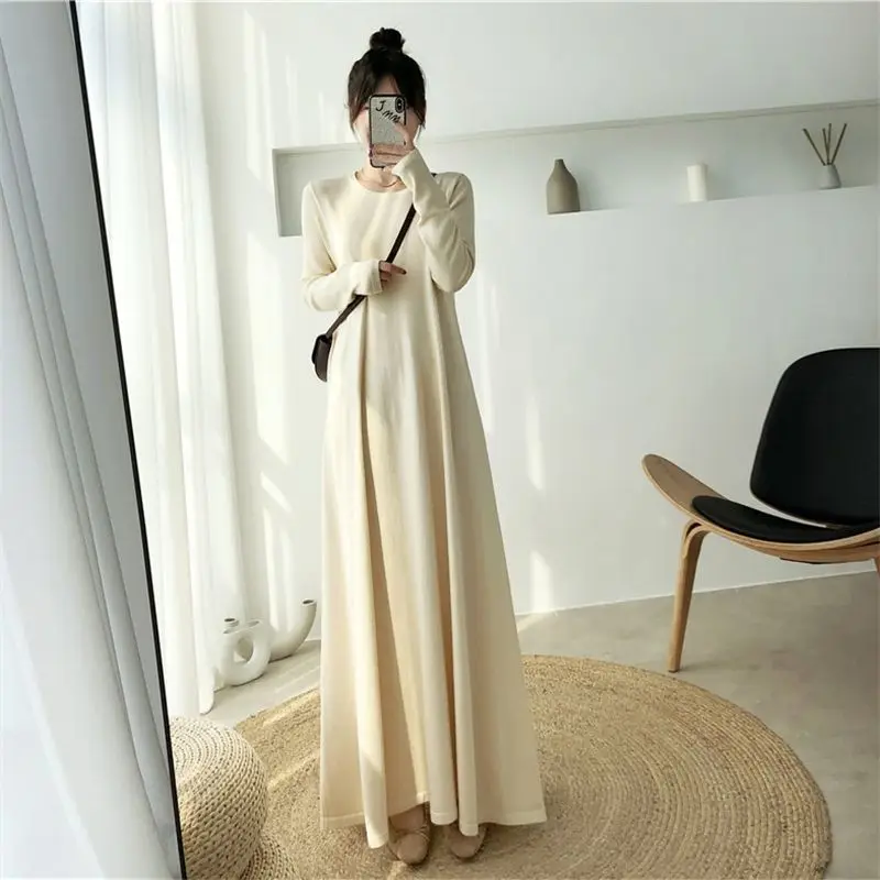 Nuovo abito lungo ampio con fondo da donna