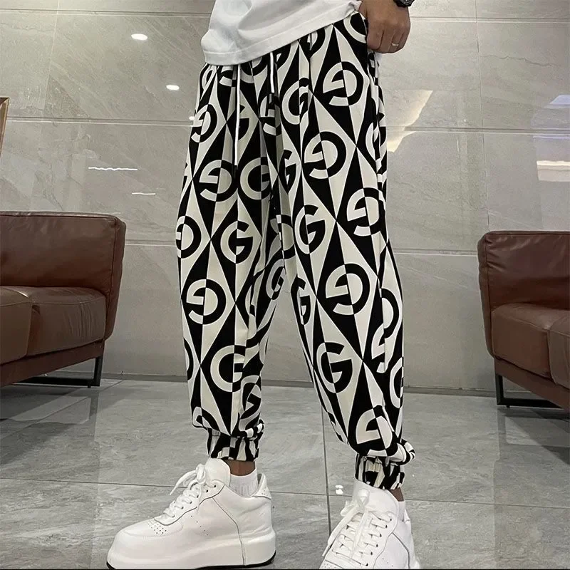 سراويل غير رسمية سريعة الجفاف ملونة جديدة للربيع والصيف للرجال، ملابس عصرية