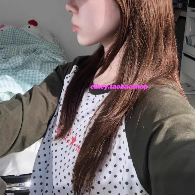 س الرقبة إلكتروني طباعة البولكا نقطة عادية قصيرة الأكمام تي شيرت المرأة 2025 ربيع جديد شارع العليا التباين اللون المرقعة سليم القمم