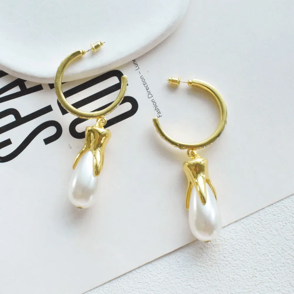 Übertriebene Weiße Imitationsperlen-Ohrhänger für Damen, Schmuck, Wunderschönes Tägliches Statement-Accessoire – Detail 7