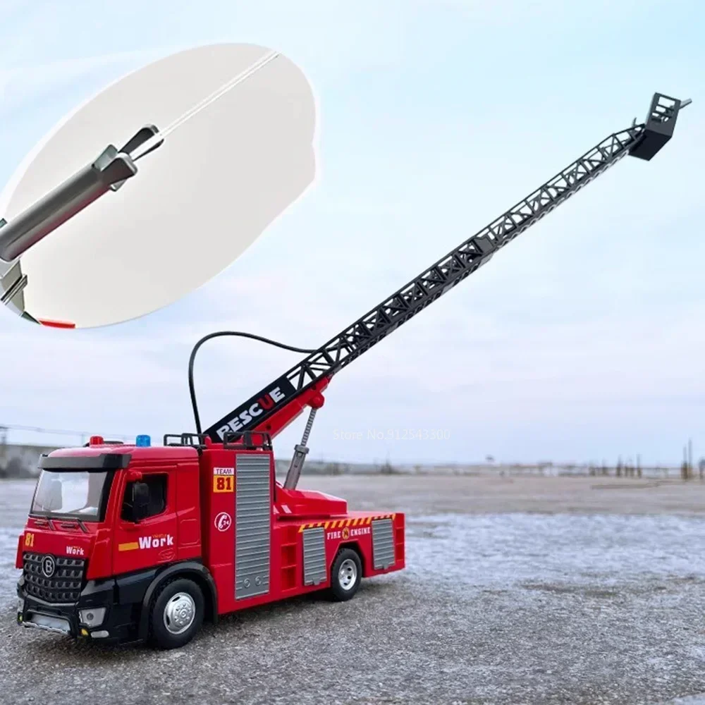 مقياس 1:18 سيارة مطافئ لعبة مجسمة سيارة ضوء الموسيقى سبيكة الجسم رذاذ الماء الرش نماذج السيارات لهدايا عيد ميلاد الأطفال #6