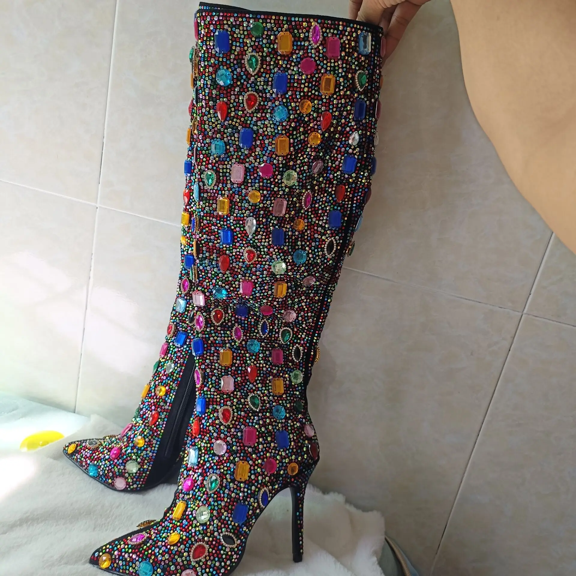 Kobiety Fall Rhinestone sztyft buty do kolan mieszane kolor cielisty spiczasty palec u nogi buty damskie luksusowy projektant buty na wysokich