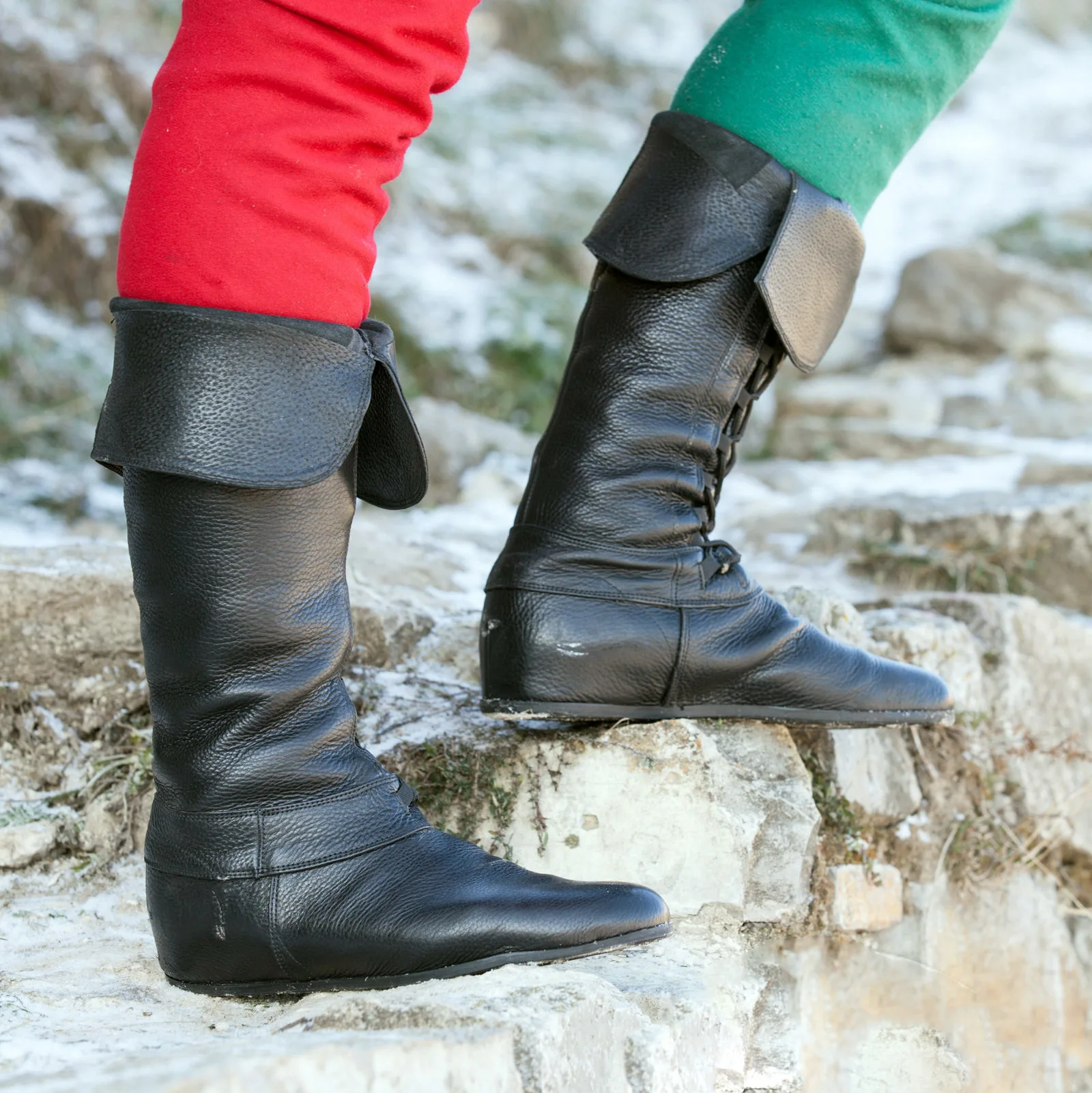 Medieval Retro Round Toe Front Lace Up Flat Knee High Boots Unisex PU Leather Long Boots Men Women Large Size Cosplay Boots