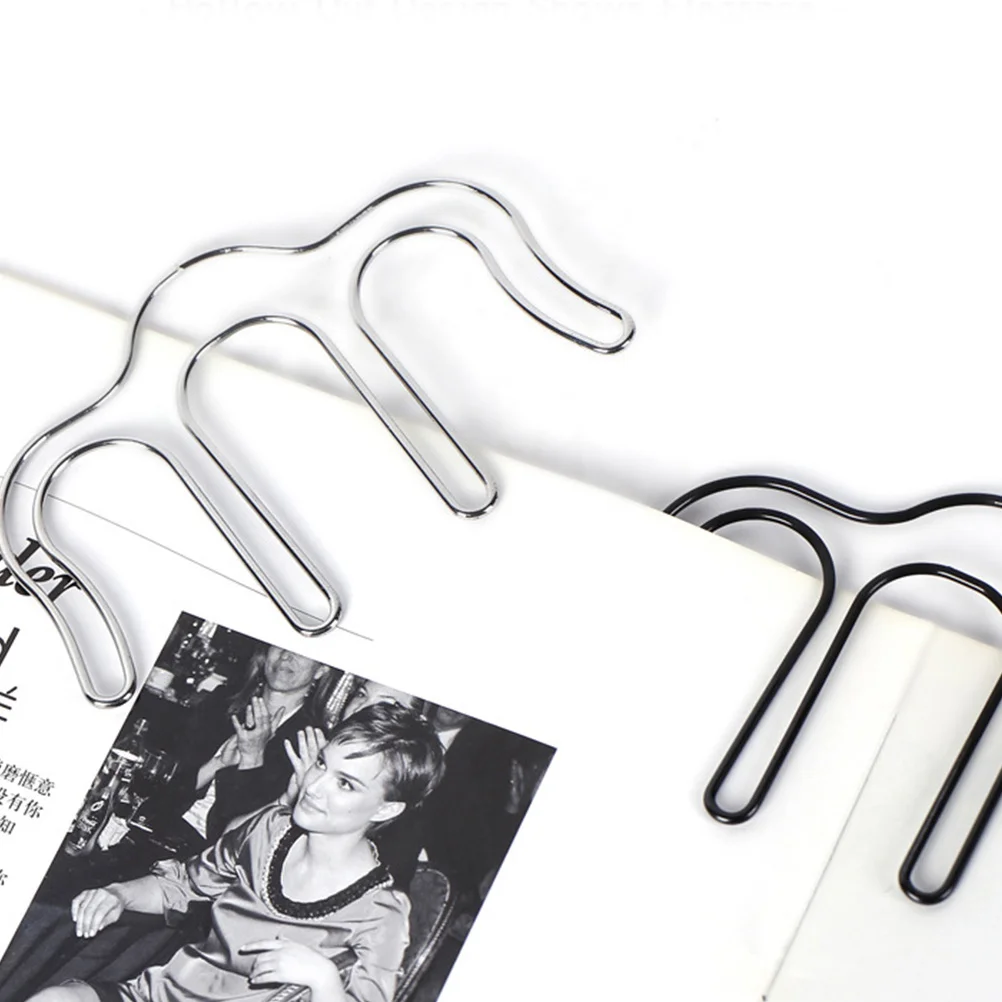 

2pcs Metal Music Book Clip Hollow Out For Piano Guitar Sheet Music Stand Page Holder Clamp Flat Reading Accessory