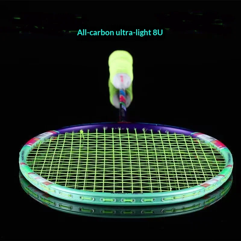 خفيفة الوزن للغاية 8U مضرب كرة الريشة جميع ألياف الكربون شفرة متوازنة المهنية الكبار التدريب مضرب رمح واحد