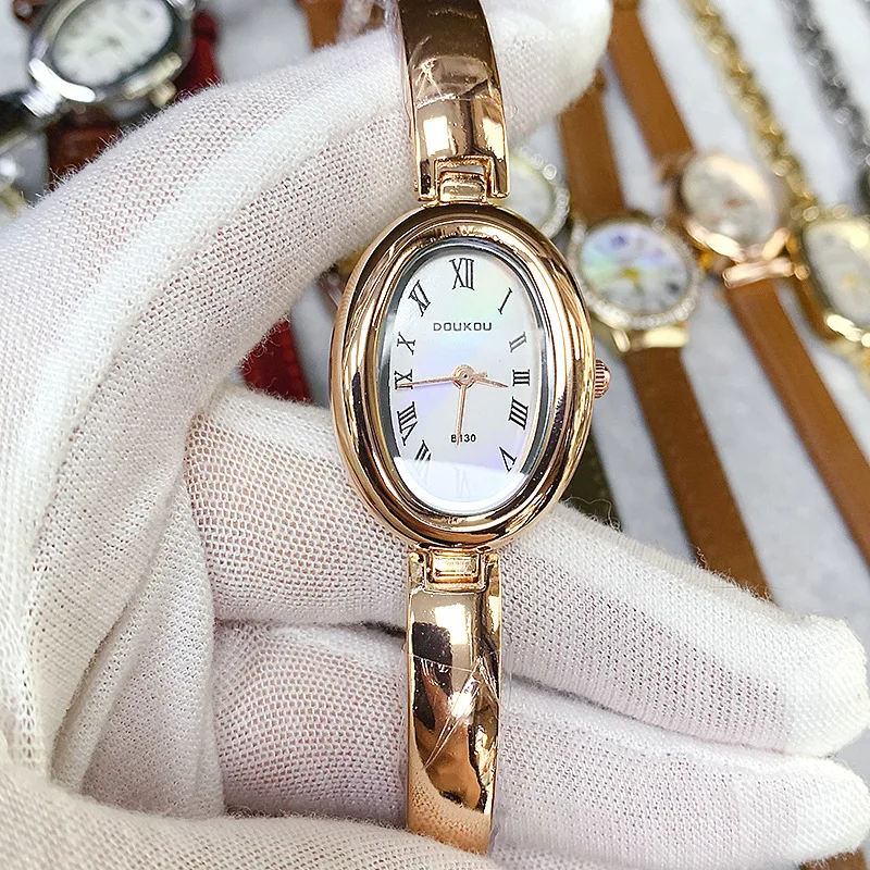 ساعة يد كوارتز أنيقة، ساعة يد نسائية بسوار، ساعة يد نسائية رائعة، هدية للنساء، ساعة كوارتز عصرية. #2