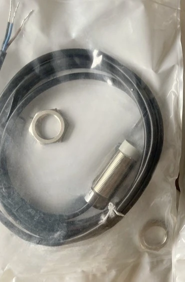 Proximity Switch AK…