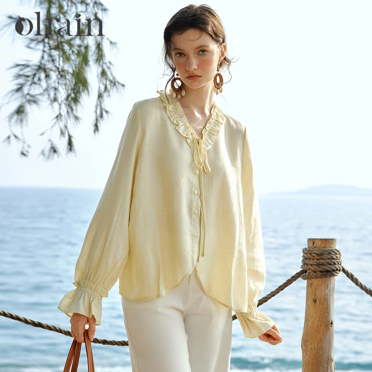 

OLrain Женские блузки в отпускном стиле с v-образным вырезом и галстуком, блузка 2026, весенние французские свободные женские рубашки O58CC002618