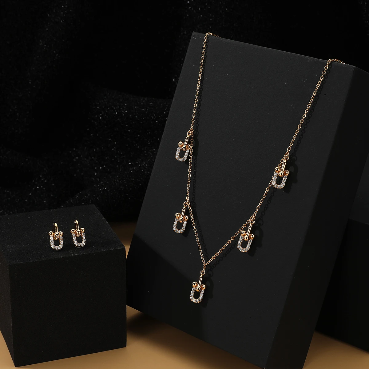 Set anting kalung Choker dapat disesuaikan Zircon tembaga mode baru wanita Set perhiasan pesta pernikahan desain geometik