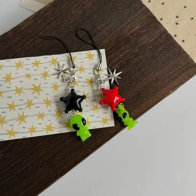Niedlicher Alien-Schlüsselanhänger mit großen Augen, Handy-Lanyard, Taschenanhänger, Anhänger für Rucksäcke und Handtaschen, Partygeschenk, kreativer kleiner Anhänger – Detail 2