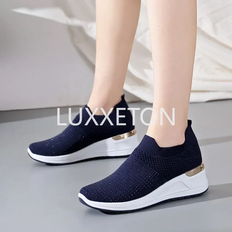 2024 Spring New Sports Shoes for Women\'s Versatile Thick Sole Knitted Mesh Top, One Step Casual and Comfortable Single Shoes