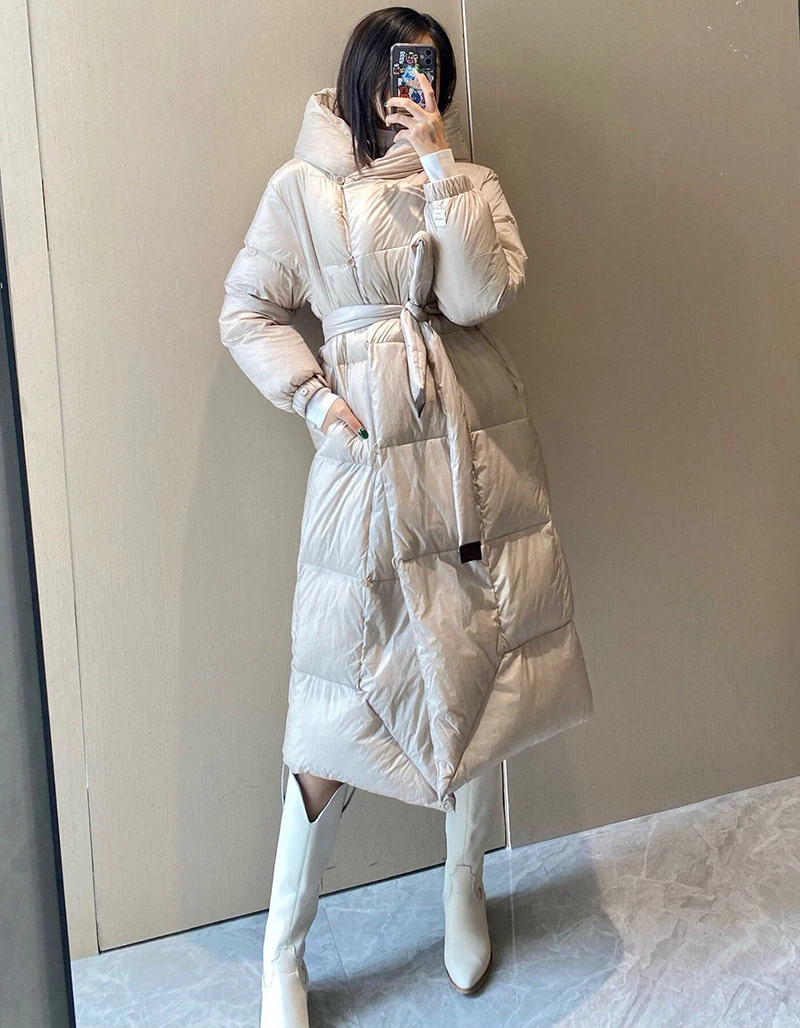 Women Winter New Feather White Duck Down Loose Oversized Jacket Lightweight Over-the-Knee Long Hooded Puffer Coats Down Jacket