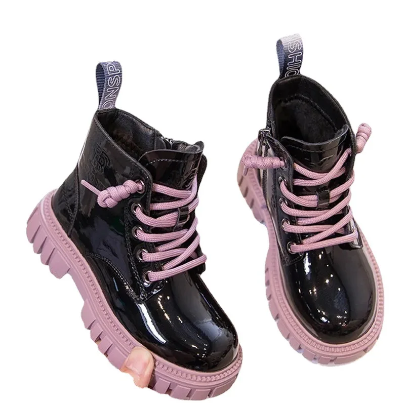 Botas pequeñas y brillantes para niños y niñas, zapatos de un solo Color, estilo inglés, a la moda