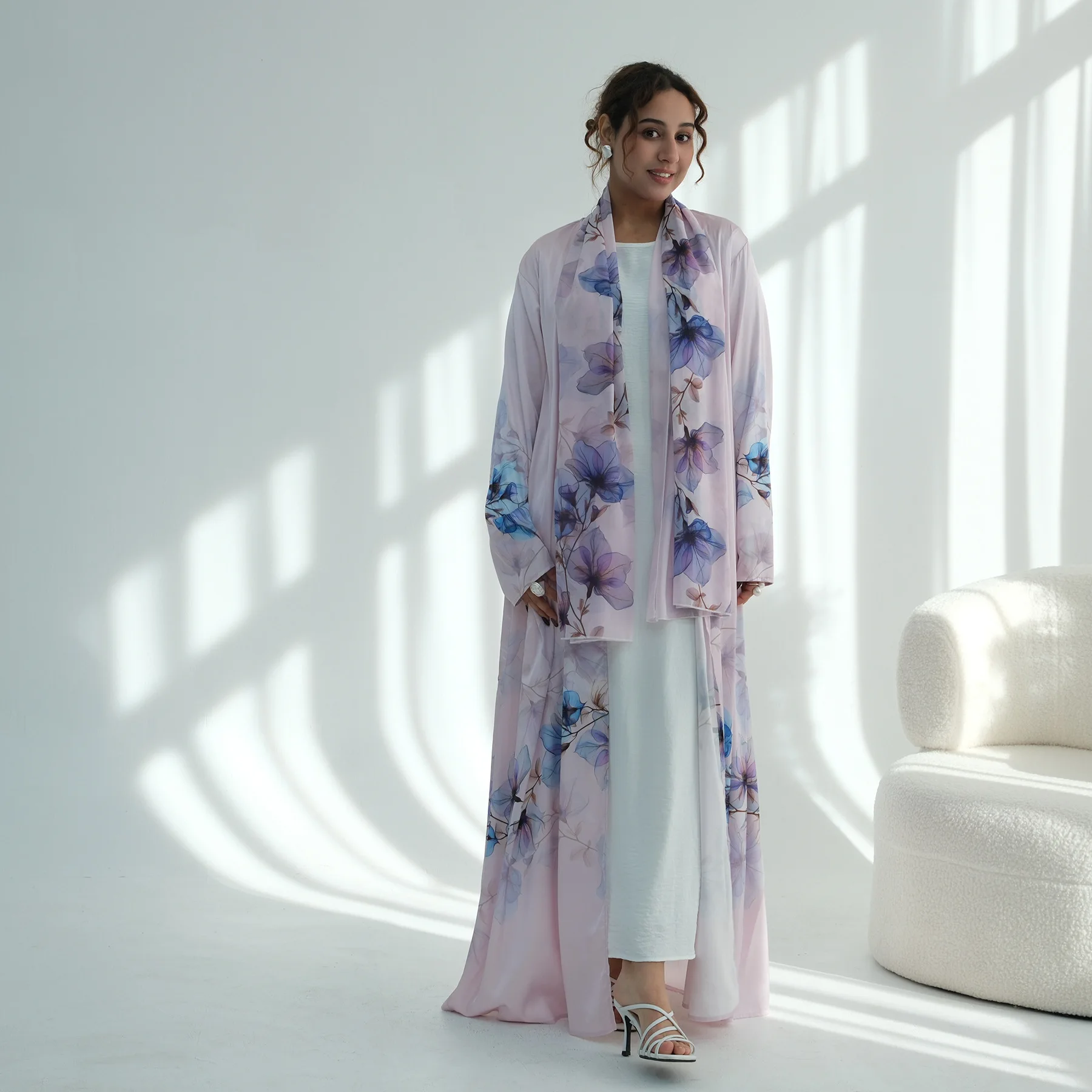 

Комплект из 2 предметов: Абайя и платок для женщин на Ид, мусульманское платье с принтом, открытое платье-джалабия, длинное платье для вечеринок в стиле Дубай, арабский длинный халат-кафтан для Рамадана