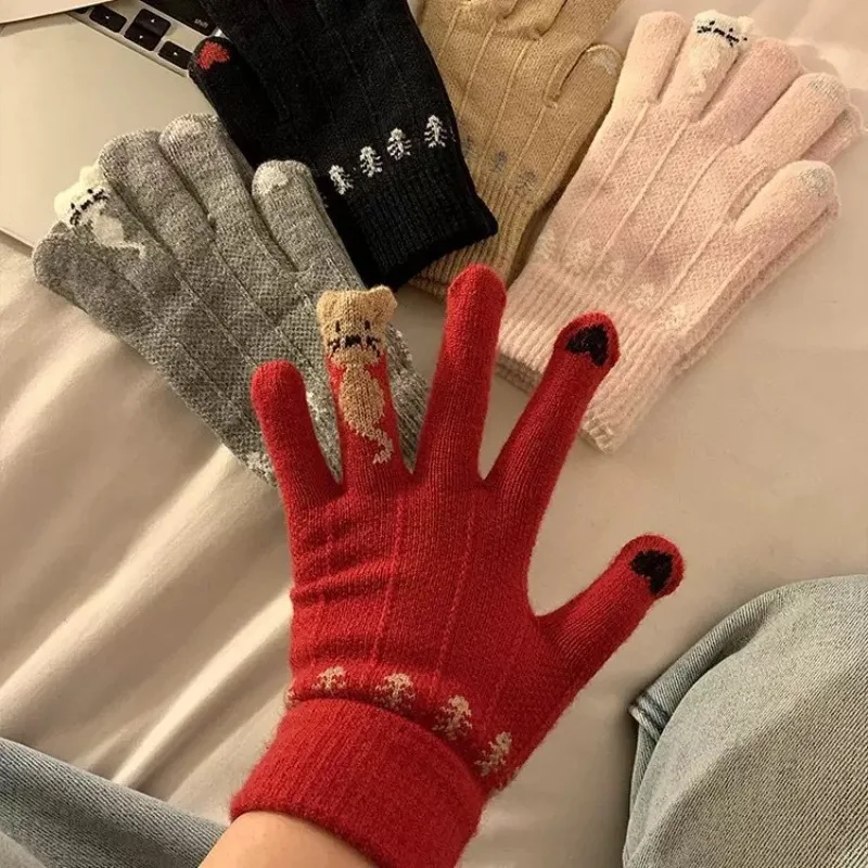 Cute Cat Eating Fish Knitted Gloves: Warm Winter Touchscreen Mittens with a Funny Animal Pattern – Hand Warmers for Women Gift