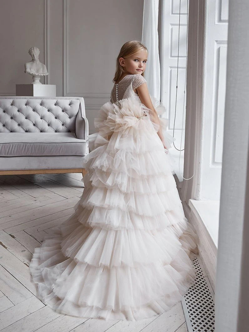 

Layered 2024 Flower Girl Dresses For Wedding Tulle Puffy Floor Length Short Sleeves Kids Ball Gown First Communication Dress