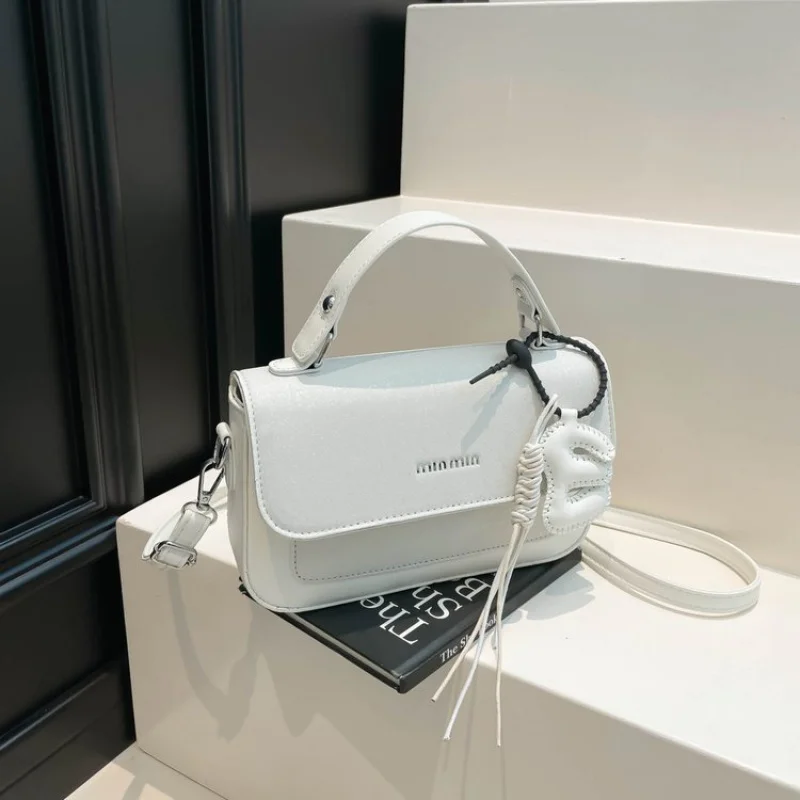 

Chic Transparent Clear Bag For Women Trendy PVC Tote With Leather Accents Modern