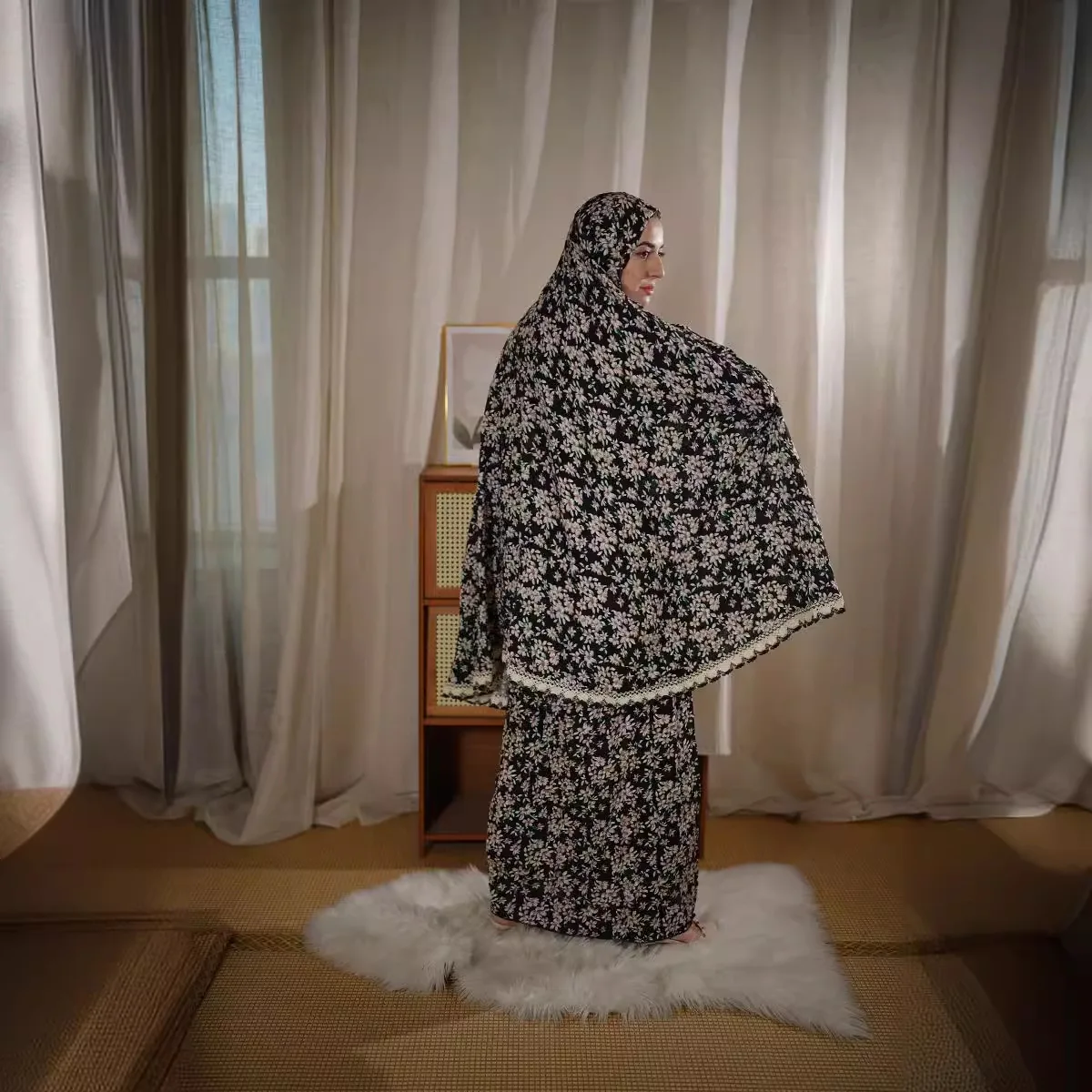 ムスリムファッションアバヤ中東イスラム服ムスリム女性用ドレスファッションスカーフ付きプリント入り礼拝用アバヤ