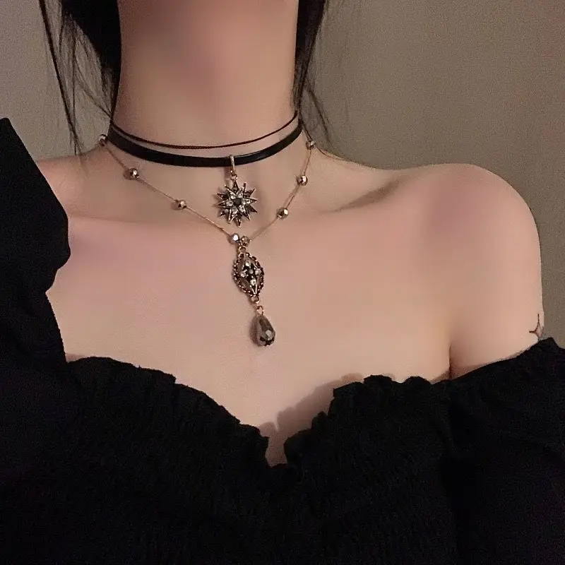 Niche dark multi-layer hollow baroque necklace female retro choker temperament princess exotic stacked with collarbone chain