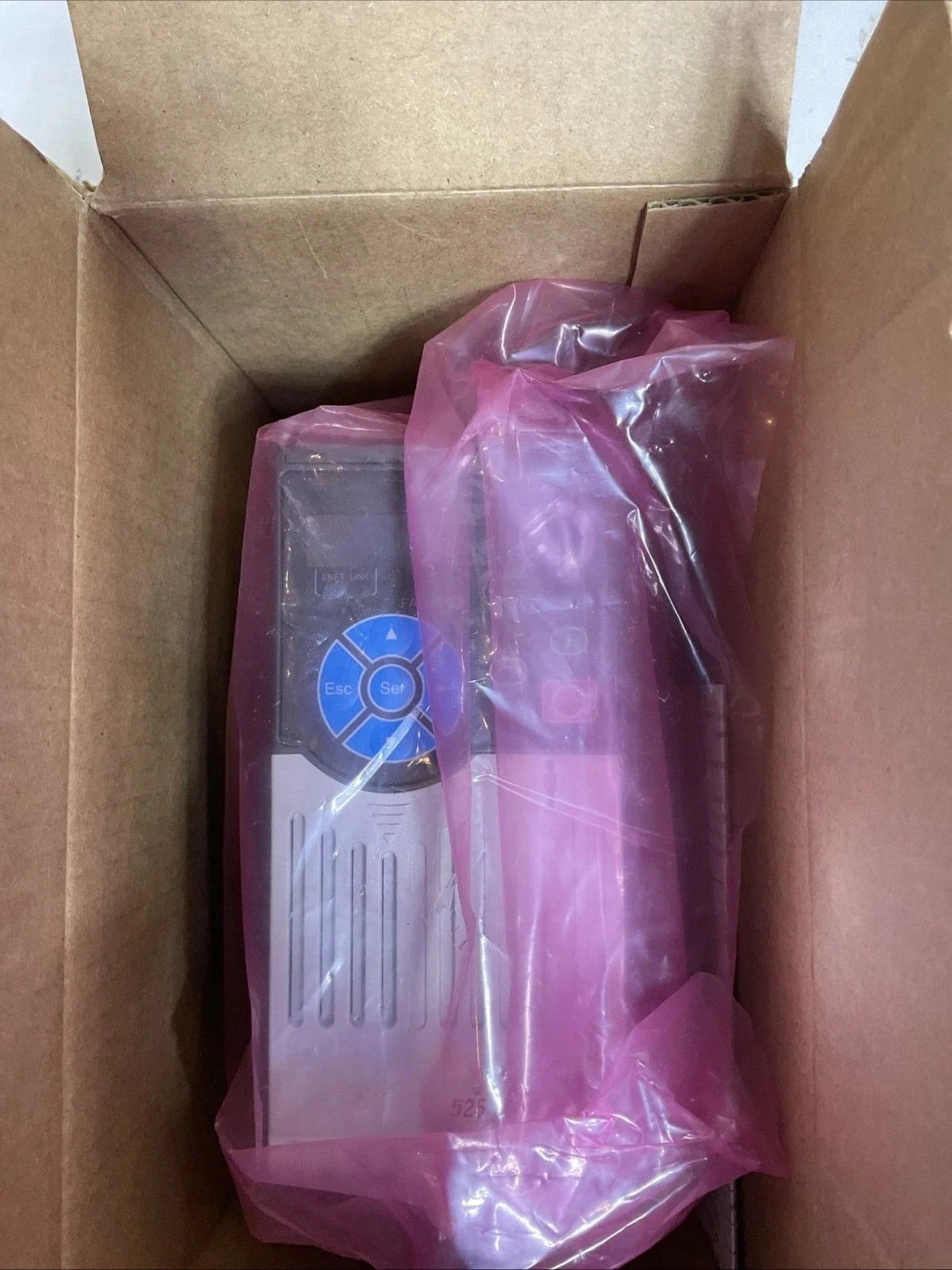New 25B-D2P3N104 For Allen-Bradley 25B-D2P3N104 PowerFlex 525 0.75kW AC Drive