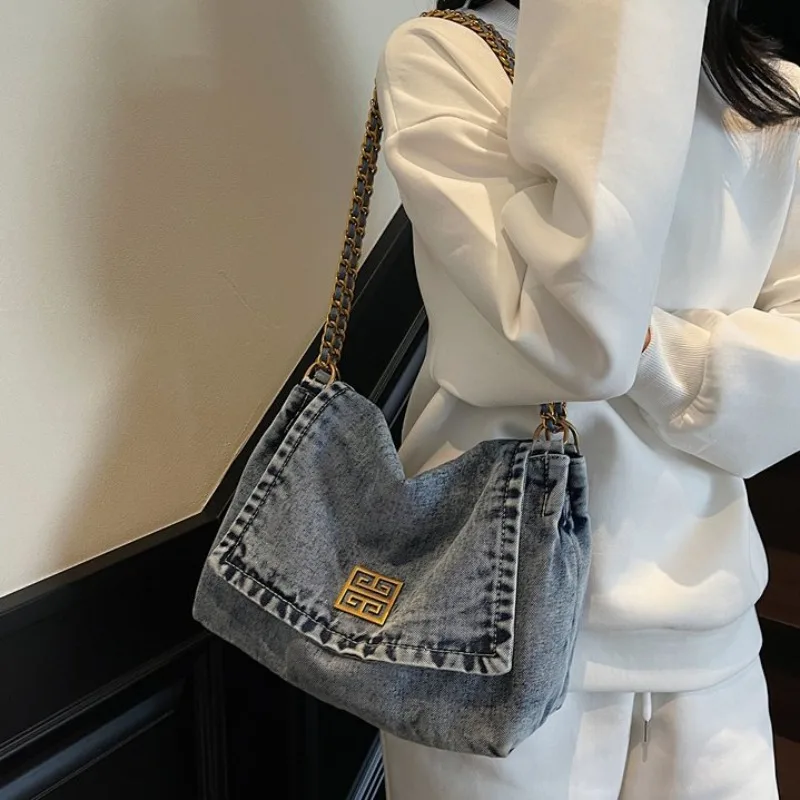 

Stylish Ladies Handbag Underarm Bag Crossbody Purse Retro Maillard Style For Travel Companion
